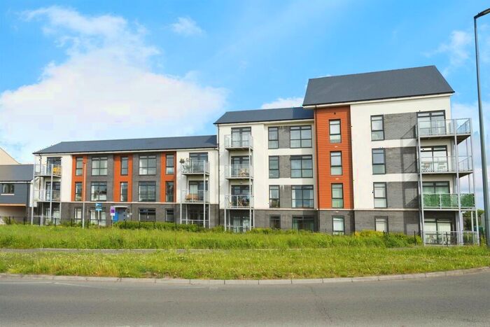 2 Bedroom Apartment For Sale In Lane End Road, Patchway, Bristol, BS34