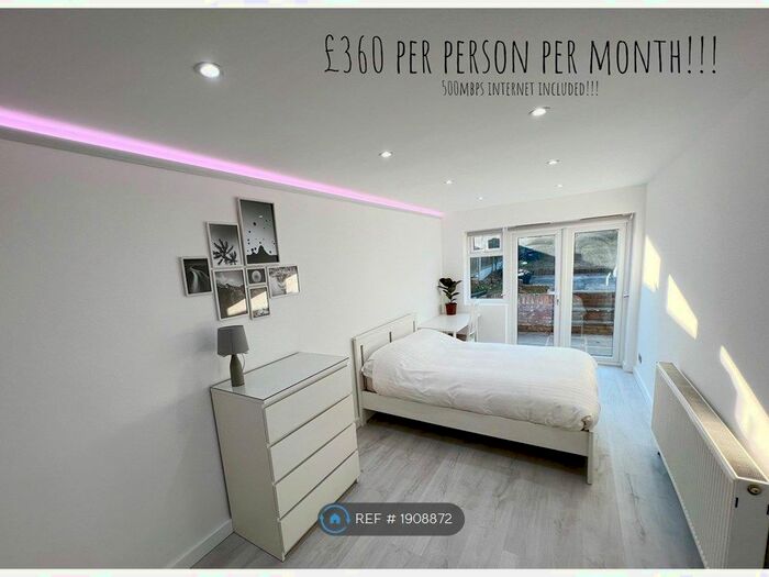 6 Bedroom Semi-Detached House To Rent In Priest Avenue, Canterbury, CT2