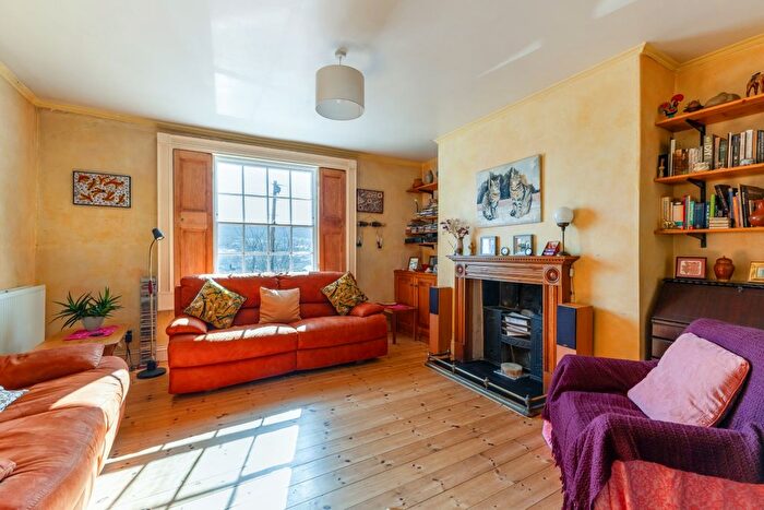 3 Bedroom Terraced House To Rent In Highbury Place, Bath, BA1