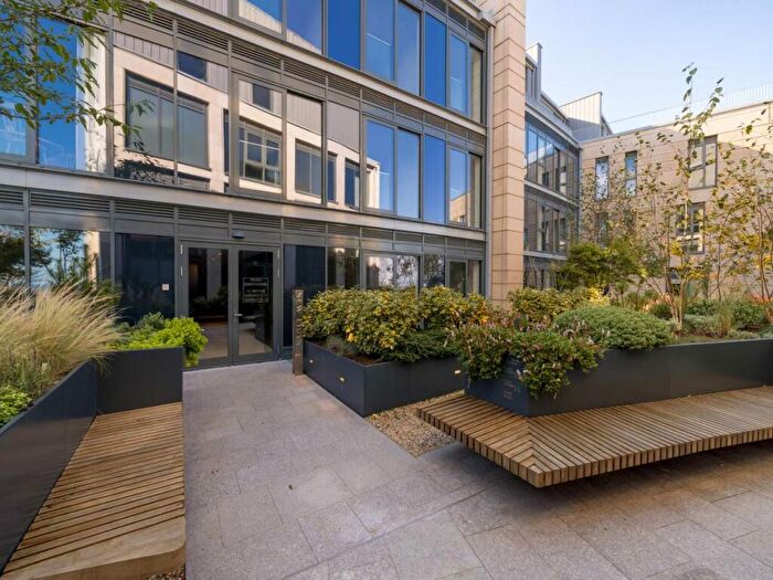 2 Bedroom Flat To Rent In New Eidyn, St James Place, City Centre, EH1