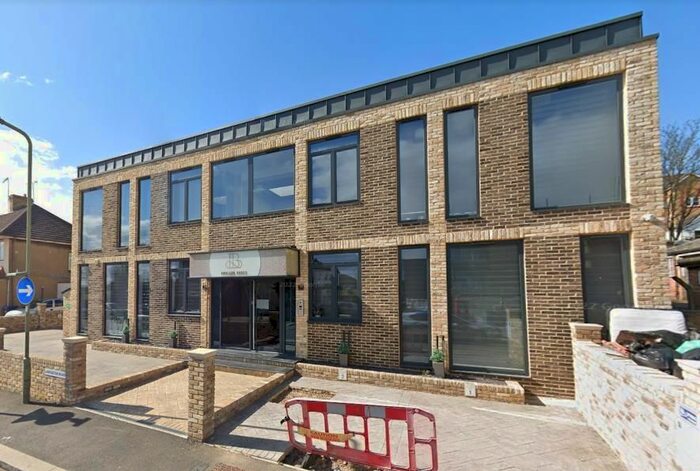 2 Bedroom Flat To Rent In Lancaster Road, New Barnet, Barnet, EN4