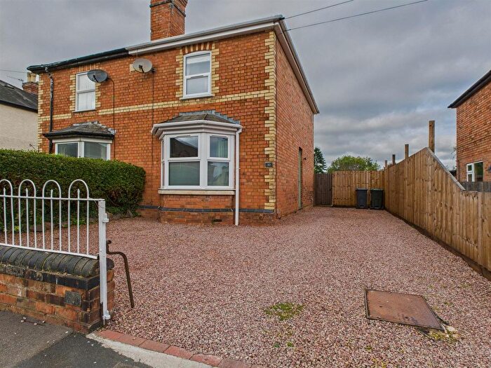 2 Bedroom Semi-detached House For Sale In Yates Hay Road, Malvern, WR14