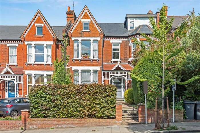 Apartment To Rent In Herne Hill, London, SE24