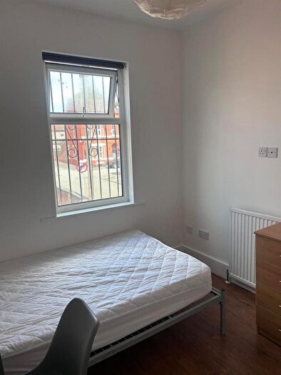 4 Bedroom House To Rent In Furness Road, Manchester, M14