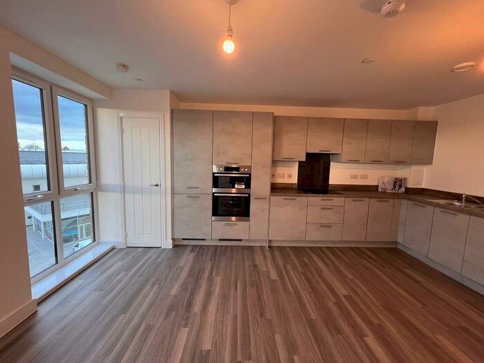 2 Bedroom Apartment To Rent In Wharf Road, Aspyre Block, CM2