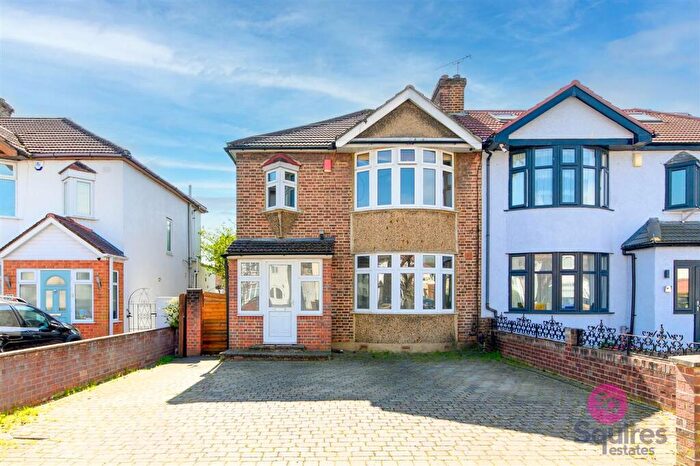 3 Bedroom Semi-Detached House For Sale In Devonshire Road, London, NW7