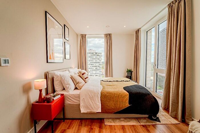 2 Bedroom Flat To Rent In , Cherry Orchard Road, Croydon, London, CR0