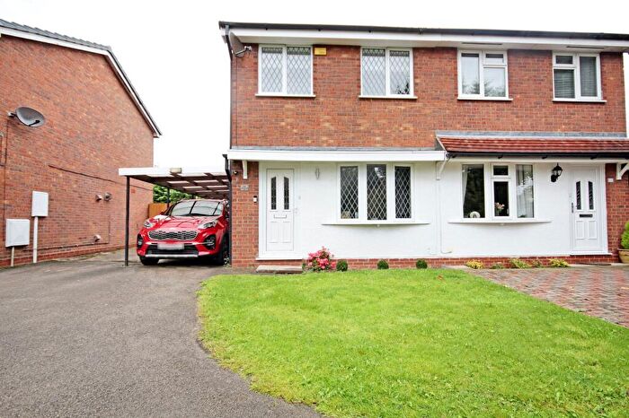 2 Bedroom Semi Detached House For Sale In Crestwood Close, Stretton, DE13