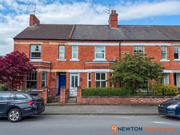 3 Bedroom Terraced House For Sale In Harcourt Street, Newark, NG24