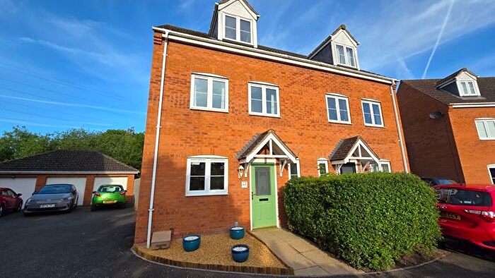 4 Bedroom Town House To Rent In Boleyn Avenue, Sugar Way, Peterborough, PE2