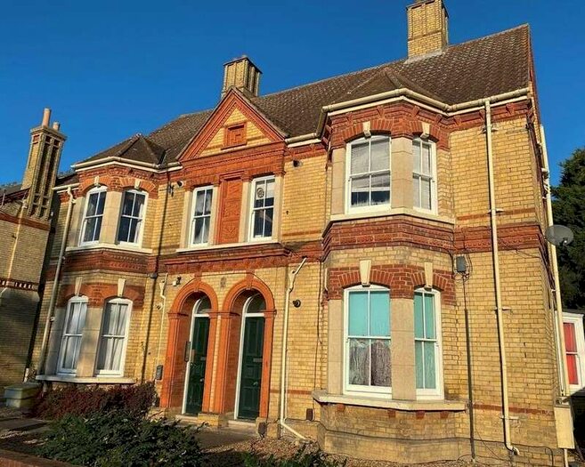 2 Bedroom Apartment To Rent In Brampton Road Huntingdon, PE29