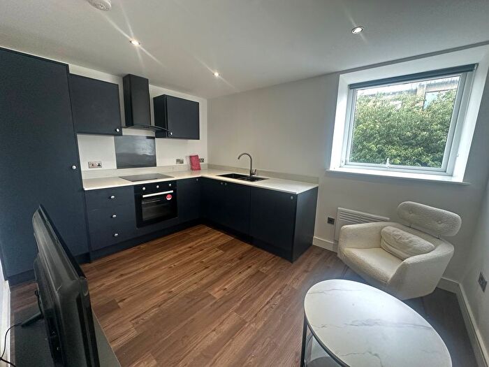 1 Bedroom Flat To Rent In Prospect Street, Huddersfield, HD1