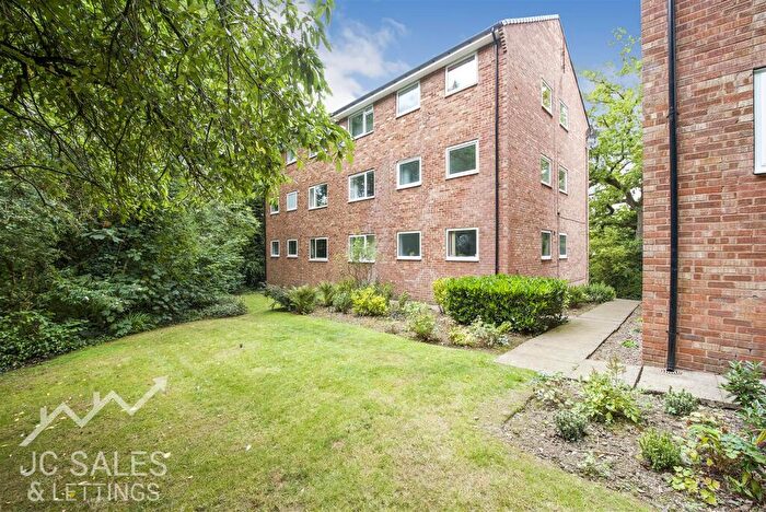 2 Bedroom Apartment For Sale In Queen Victoria Road, Sheffield, S17
