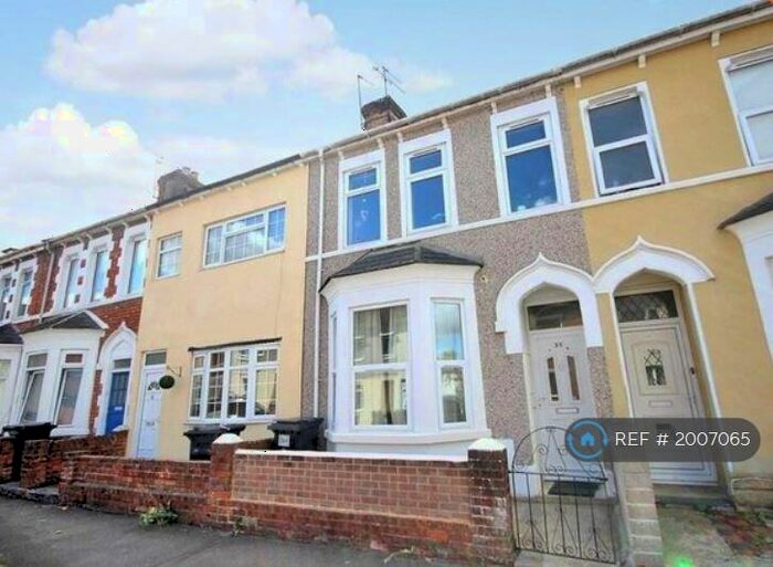 1 Bedroom Flat To Rent In Theobald Street, Swindon, SN1