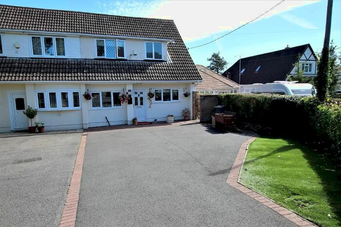 3 Bedroom Semi-Detached House To Rent In Doddinghurst Road, Doddinghurst, Brentwood, Essex, CM15