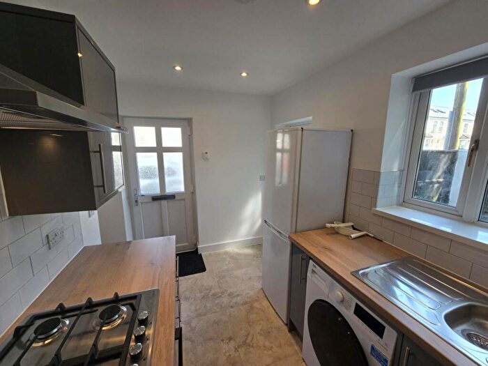 1 Bedroom Flat To Rent In Cogan Terrace, Cathays, CF24