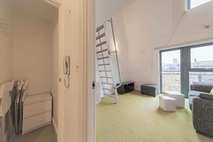 2 Bedroom Apartment To Rent In Cornish House Block A, Adelaide Lane, Sheffield, South Yorkshire, S3