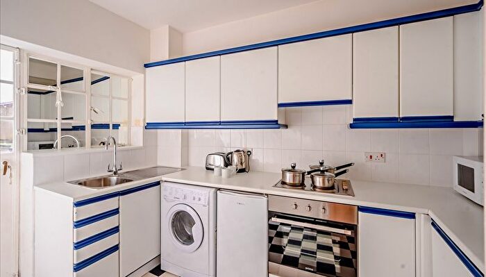 2 Bedroom Flat To Rent In Pelham Court, Fulham Road, London, SW3