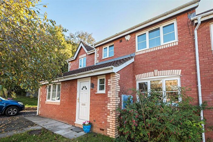 4 Bedroom Semi-Detached House For Sale In Brynhyfryd, Penllergaer, Swansea, SA4