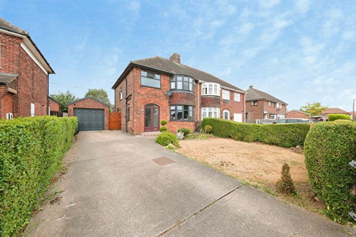 3 Bedroom Semi-Detached House For Sale In Braithwell Road, Maltby, Rotherham, S66