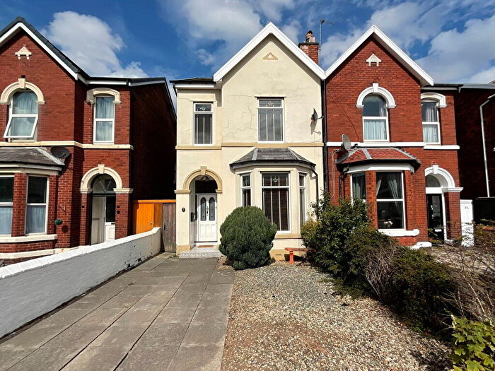 3 Bedroom Semi Detached House For Sale In Hart Street, Southport, PR8