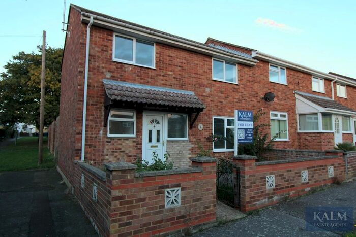 3 Bedroom End Of Terrace House To Rent In Coldhams Crescent, Huntingdon, PE29