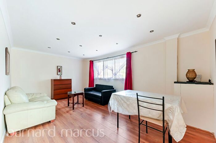 2 Bedroom Maisonette To Rent In Cranston Close, Hounslow, TW3