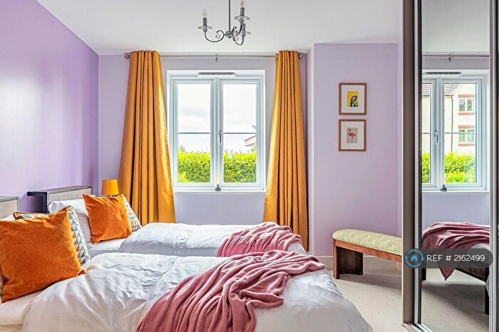 2 Bedroom Flat To Rent In Trinity Court South, Fenny Stratford, MK2