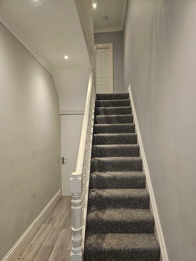 6 Bedroom House To Rent In Belmont Road, SO17