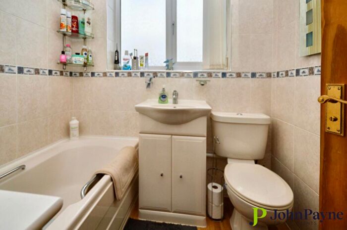 3 Bedroom Terraced House For Sale In Ruskin Close, Coundon, Coventry, CV6