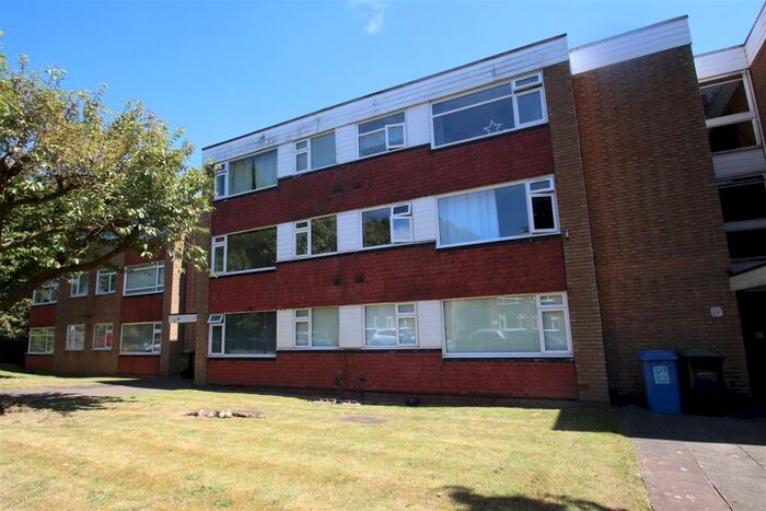 Studio To Rent In Trident Court, Savoy Close, Harborne, Birmingham, B32