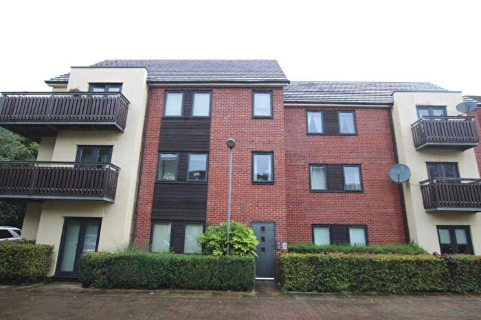 1 Bedroom Flat To Rent In The Place Mere Drive, Clifton, M27