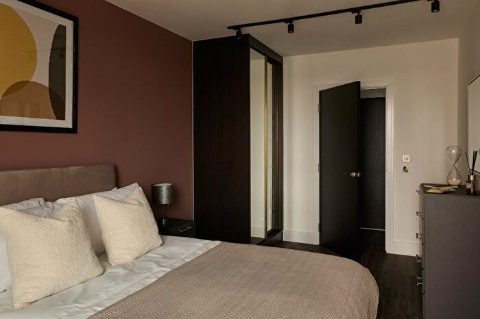 2 Bedroom Flat To Rent In Flat, Mitre Yard, - Scrubs Lane, London, NW10