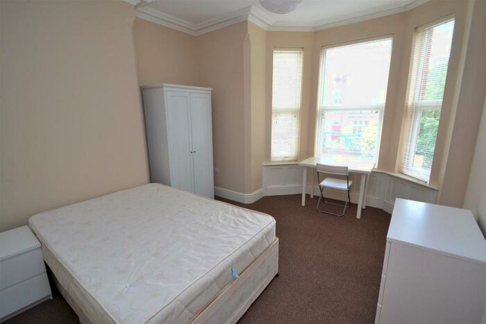 2 Bedroom Apartment To Rent In Burn Street, Arboretum, Nottingham, NG7