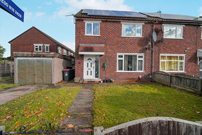 3 Bedroom Semi Detached House For Sale In Trippier Road, Manchester, M30