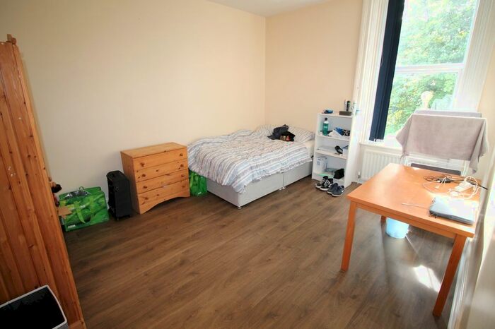 6 Bedroom Terraced House To Rent In Osborne Road, Newcastle Upon Tyne, NE2