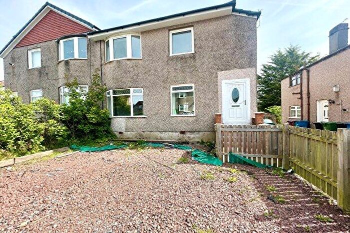 3 Bedroom Flat To Rent In Crofthill Road, Glasgow, G44