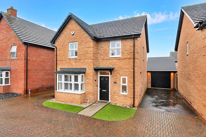 4 Bedroom Detached House For Sale In Pincords Lane, Cranfield, MK43