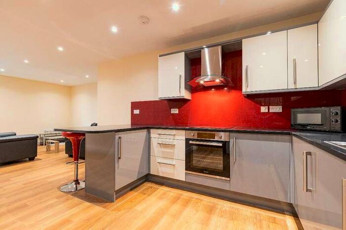 3 Bedroom Apartment To Rent In 36 Ecco, S11