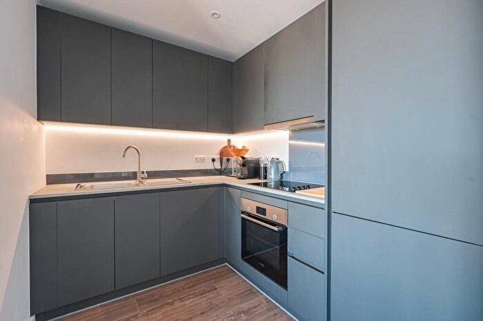 2 Bedroom Flat For Sale In Dipper Drive, , Bow, London, E3