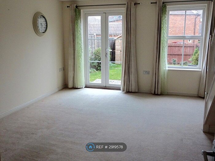 2 Bedroom End Of Terrace House To Rent In Victoria Gardens, Wokingham, RG40
