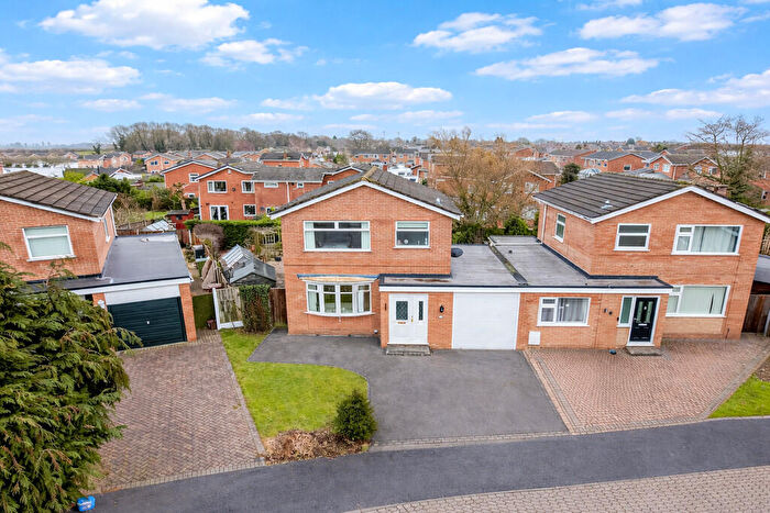 3 Bedroom Link Detached House For Sale In Sweetbriar Close, Barnton, Northwich, CW8