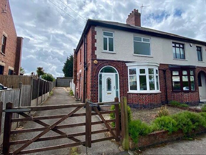 3 Bedroom Semi-Detached House For Sale In Trinity Vicarage Road, Hinckley, LE10