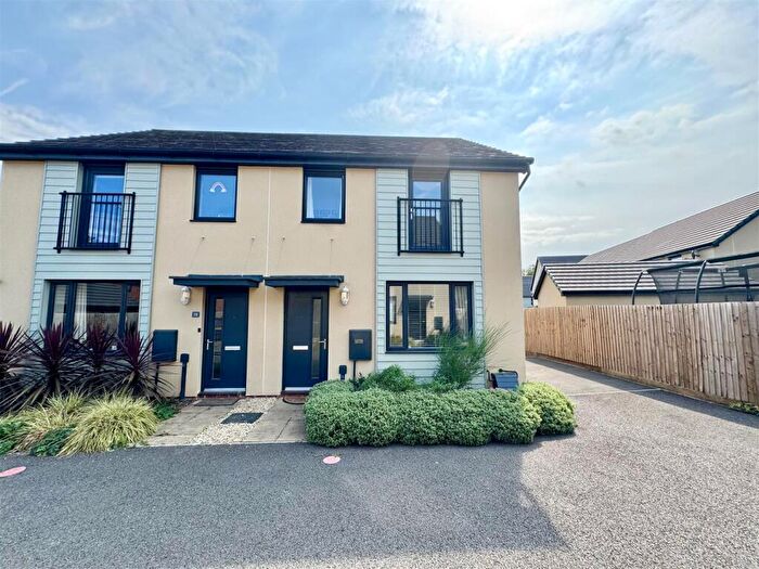 3 Bedroom Semi-Detached House For Sale In Shipyard Close, Chepstow, NP16