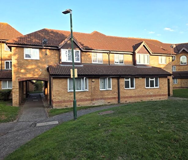 1 Bedroom Flat For Sale In Cook Square, Erith, DA8