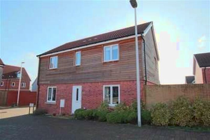 4 Bedroom Detached House To Rent In Greenacres, Exeter, EX2