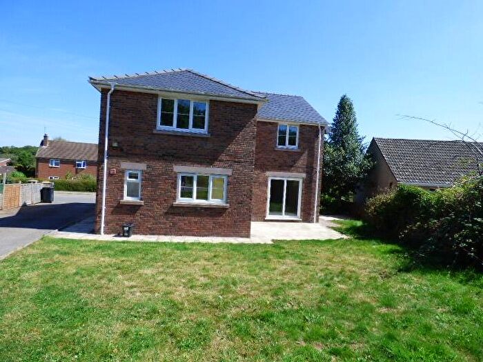 4 Bedroom Detached House To Rent In Oakwood Road, GL16