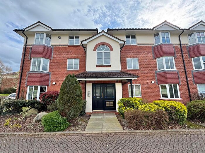 2 Bedroom Flat For Sale In Chamberlain Drive, Wilmslow, SK9