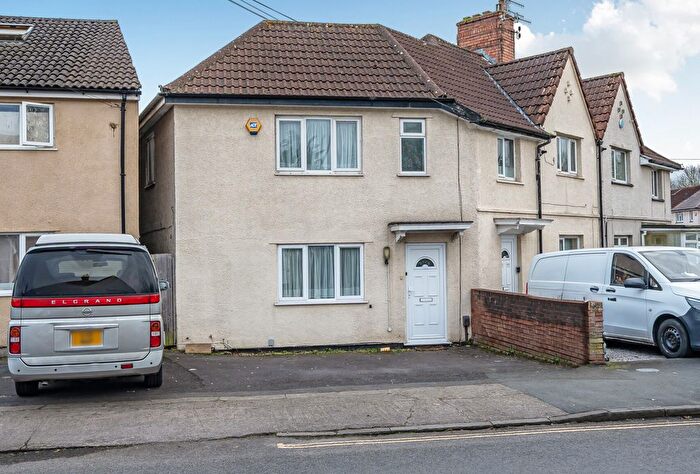 1 Bedroom End Terrace House For Sale In Marksbury Road, Bristol, Somerset, BS3