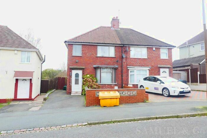 3 Bedroom Semi-Detached House To Rent In Harvest Road, Bearwood, Smethwick, B67